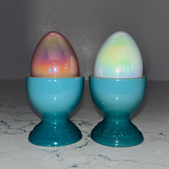 Le Creuset set of two egg holders in Caribbean **NWT* - Picture 2 of 4
